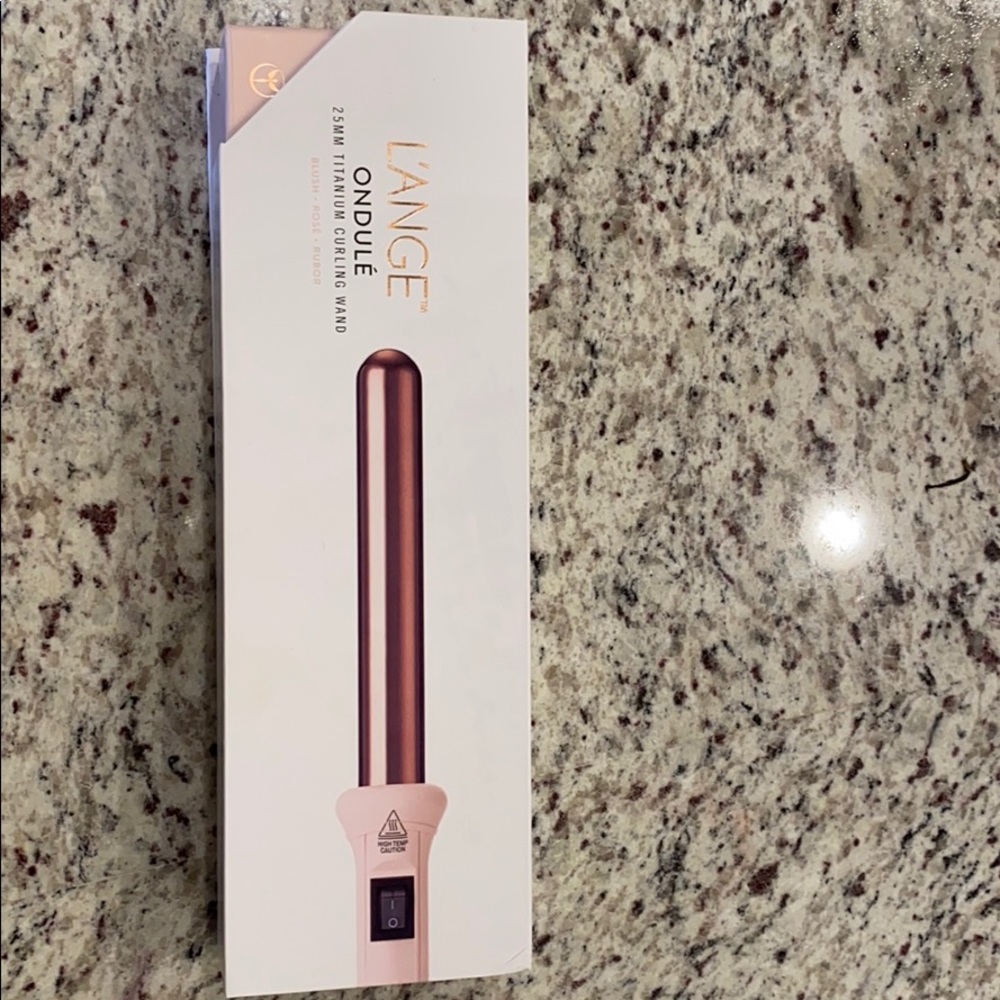 Brand New Curling wand